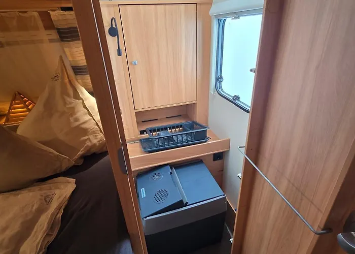 Rosenzauber Luxux-caravan 5 Sterne Camping Münchberg