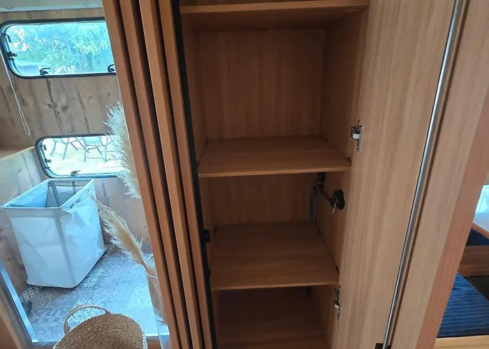 Rosenzauber Luxux-caravan 5 Sterne Camping *